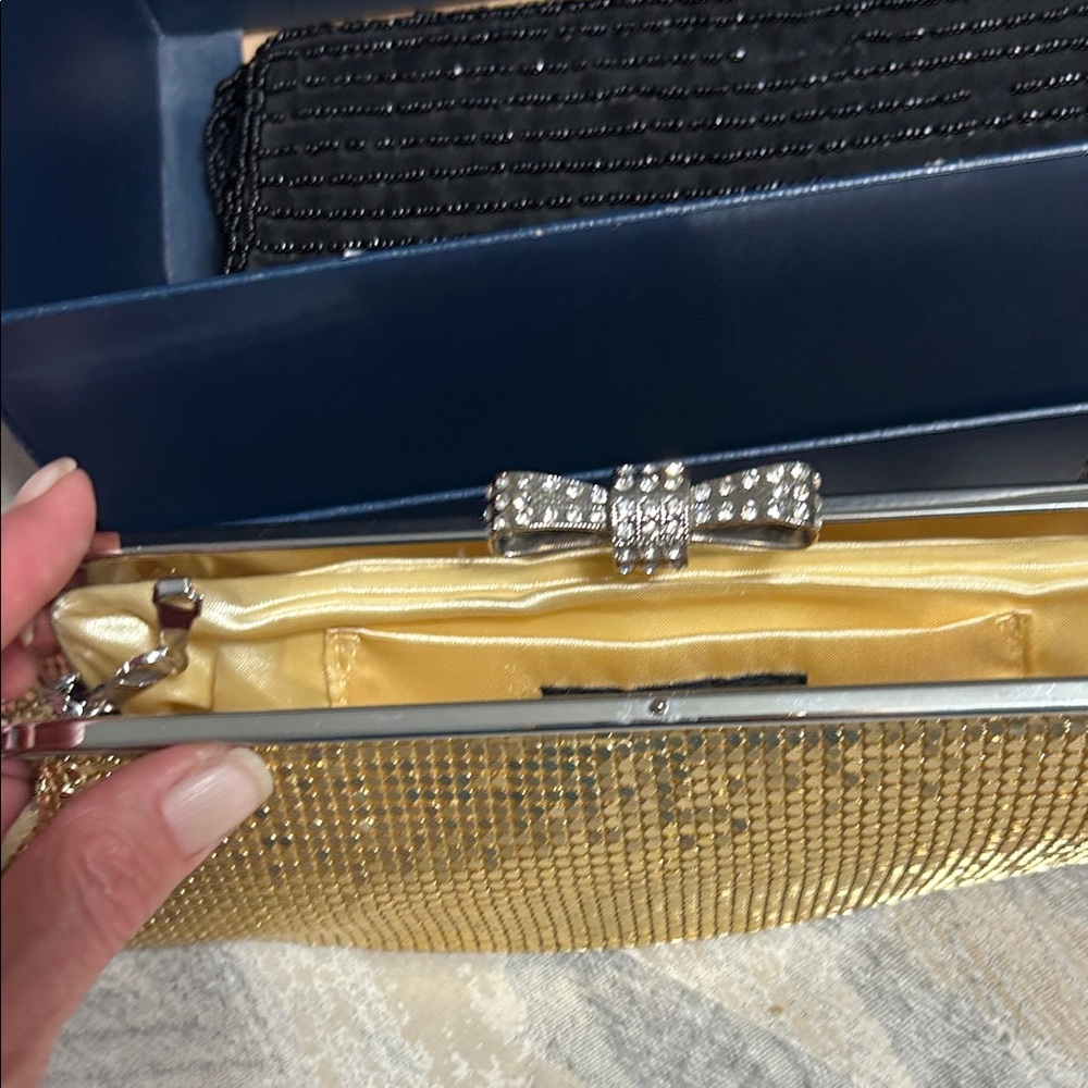 Kate Landry Gold Sequin Chain Clutch - Picture 3 of 7